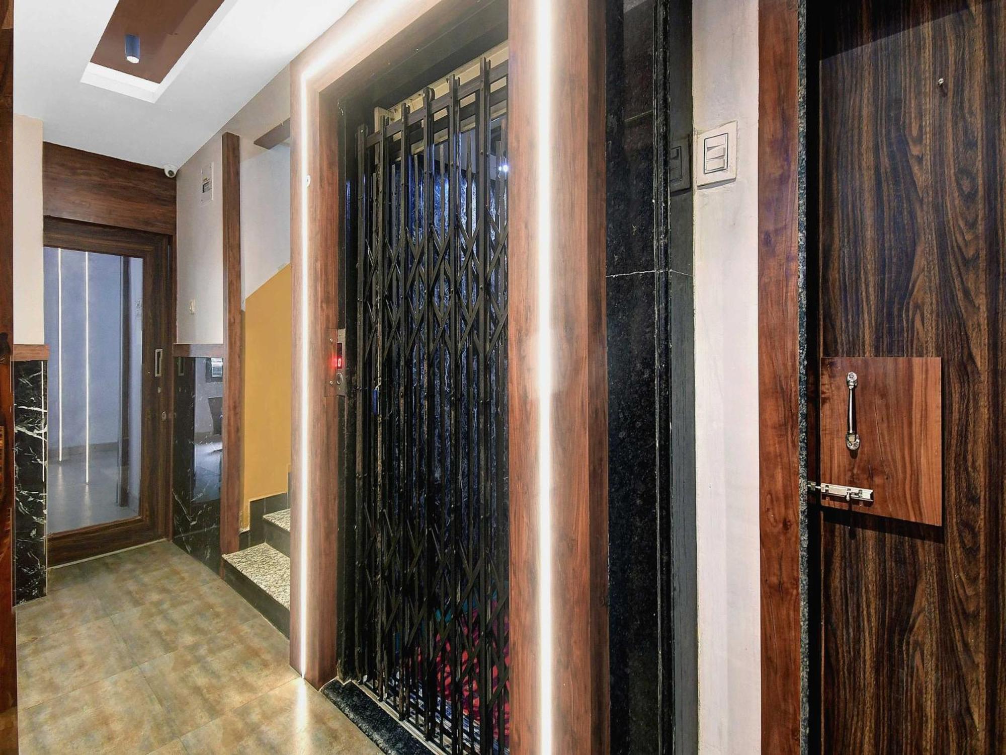 Hotel O Grand Lazeez Hāora 外观 照片