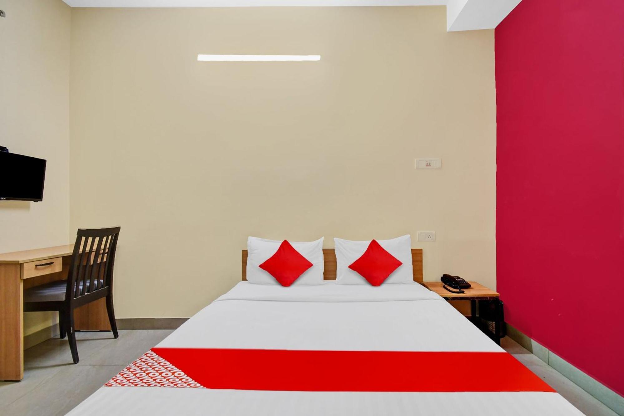 Hotel O Grand Lazeez Hāora 外观 照片